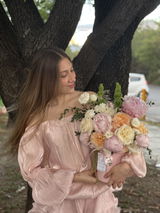 Yanine Lozano review photo