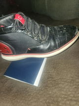 J.E. review photo