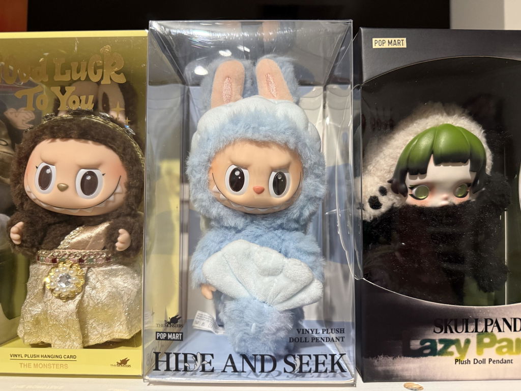 The Monsters LABUBU HIDE AND SEEK SERIES Mermaid Vinyl Plush Pendant (Singapore Exclusive)