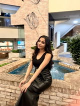 Ishita J. review photo