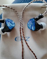 S. N. review photo