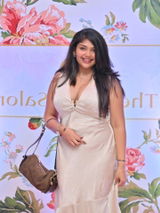 Priyanka Mohapatra review photo