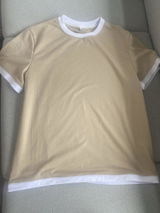 Dee review photo