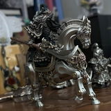K.L. review photo