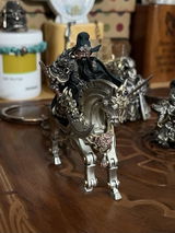 K.L. review photo
