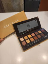 Nicolle review photo