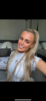 Niamh Olivia Thompson review photo