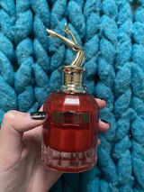 Vivian review photo