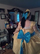 Elizabeth Forbes review photo