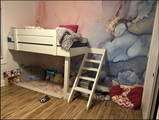 L. review photo