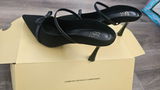 Hara Caparro review photo