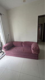 Manu Sirohi review photo