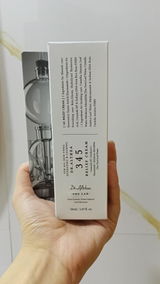 Fatima Zaidi review photo