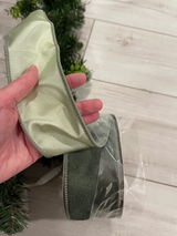 Lorie review photo