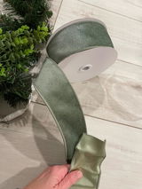 Lorie review photo