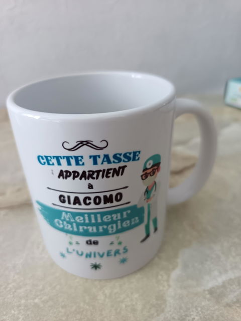 Mug Chirurgien Docteur meilleur de l'univers personnalisé (modèle2)