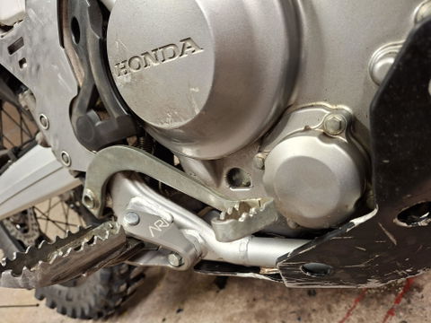 CRF300 Footpeg Bracket Brace