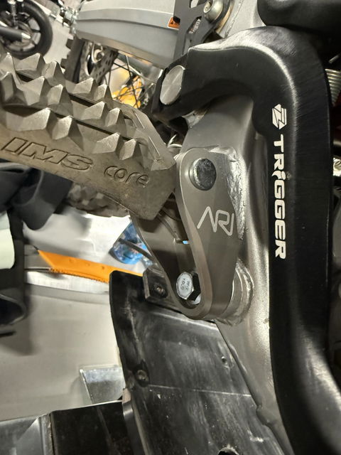 CRF300 Footpeg Bracket Brace