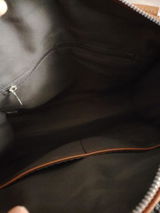 É. review photo
