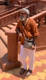 Arun Thakur review photo