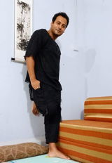 S.M. review photo