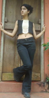 Simirna Sidhu review photo