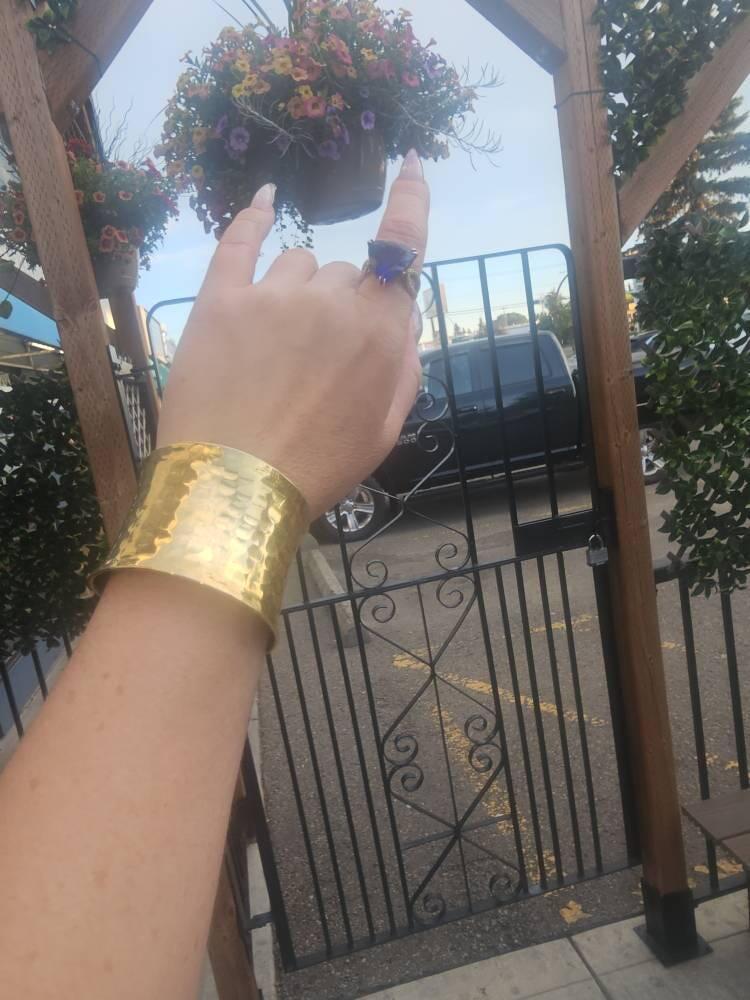Drishti Handcuff