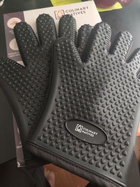 ULTIMATE SET - 5-Piece BBQ Gift Kit | Smoker Gloves, Meat Claws, Instant-Read Thermometer, Timer & Brush | No.1 Heatproof Silicone Smoker Mitts & Pulled Pork Claws for Barbecue, Grilling, Smoking, Shredding