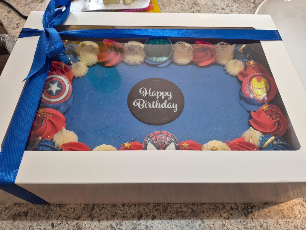 Cake in a Box | Custom Theme