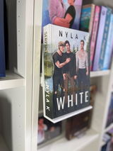 @bookish_by_b review photo