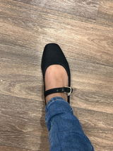 Executive B review photo