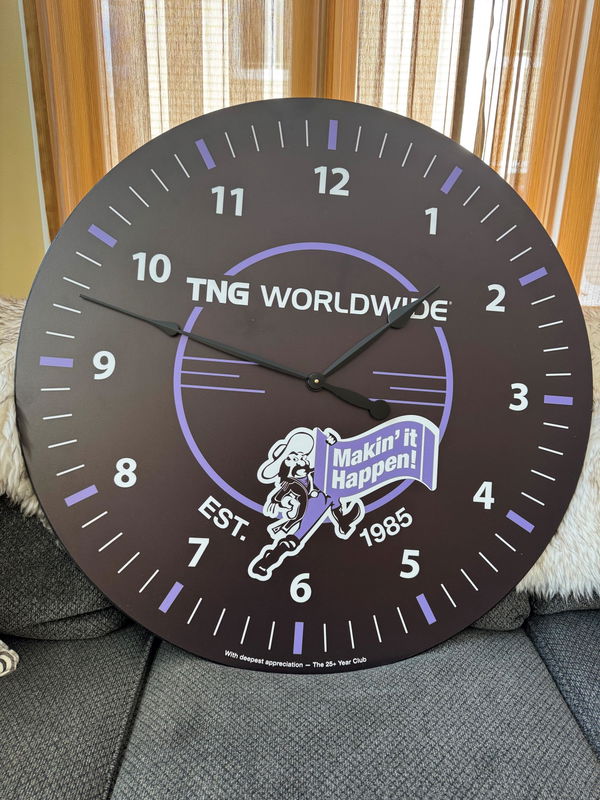 Great corporate gift! Thank you so much for getting it to us so quickly. It's going to be awesome in our employee dining room.