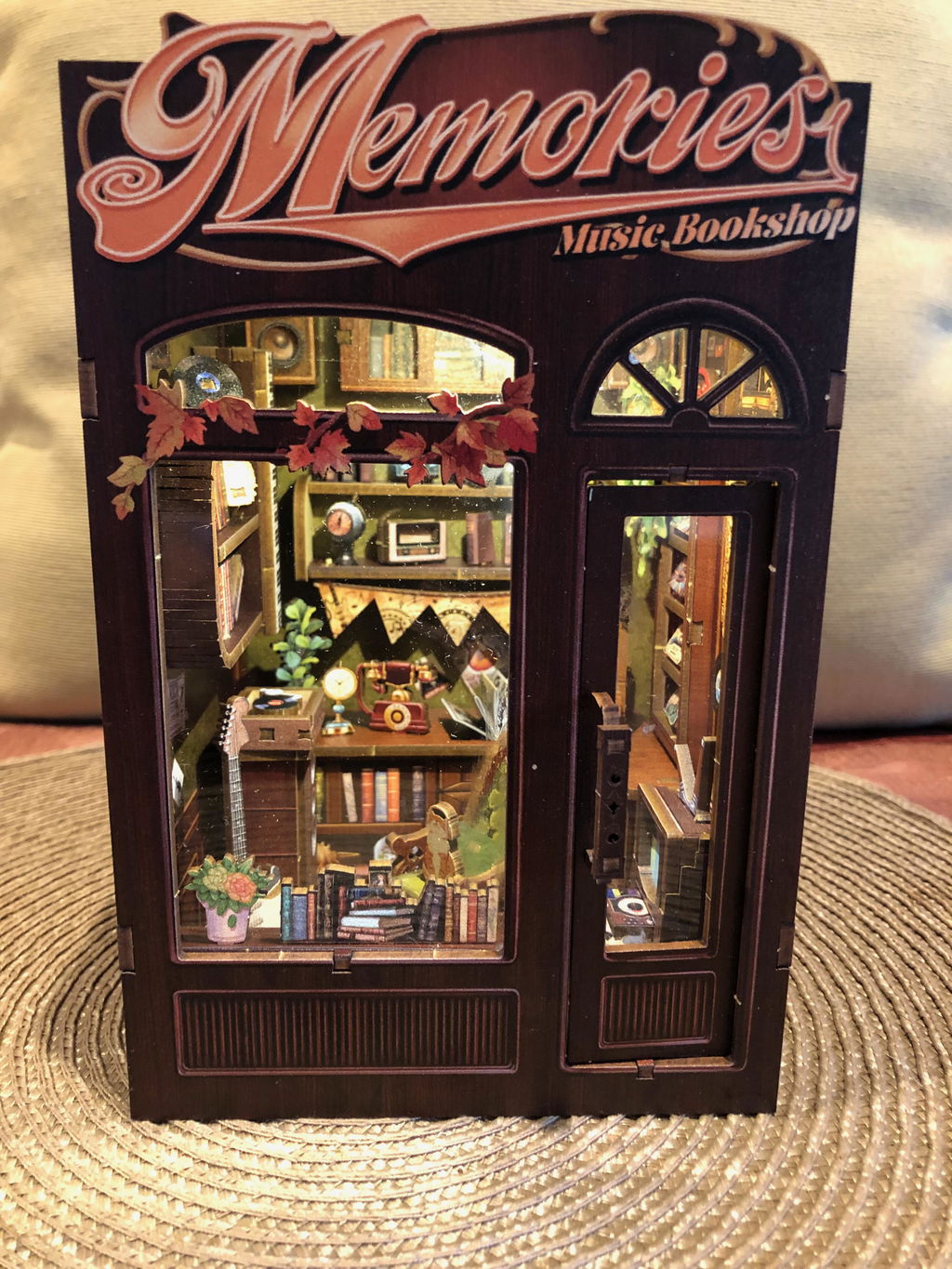 CUTEBEE DIY Book Nook Kit | Memories Music Bookshop