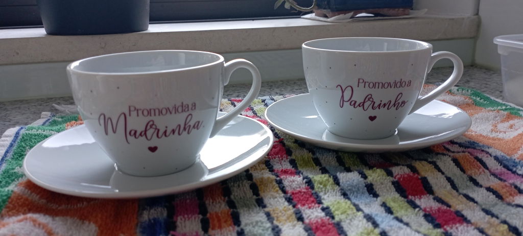 Chávena de Café Longo ou Chá Promovida a Madrinha