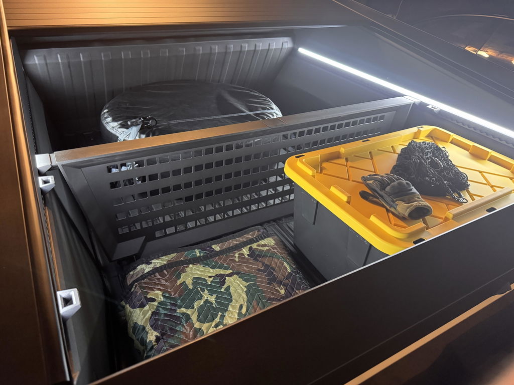Adjustable Vault Cargo Divider Compatible with Bed Mat For  Cybertruck