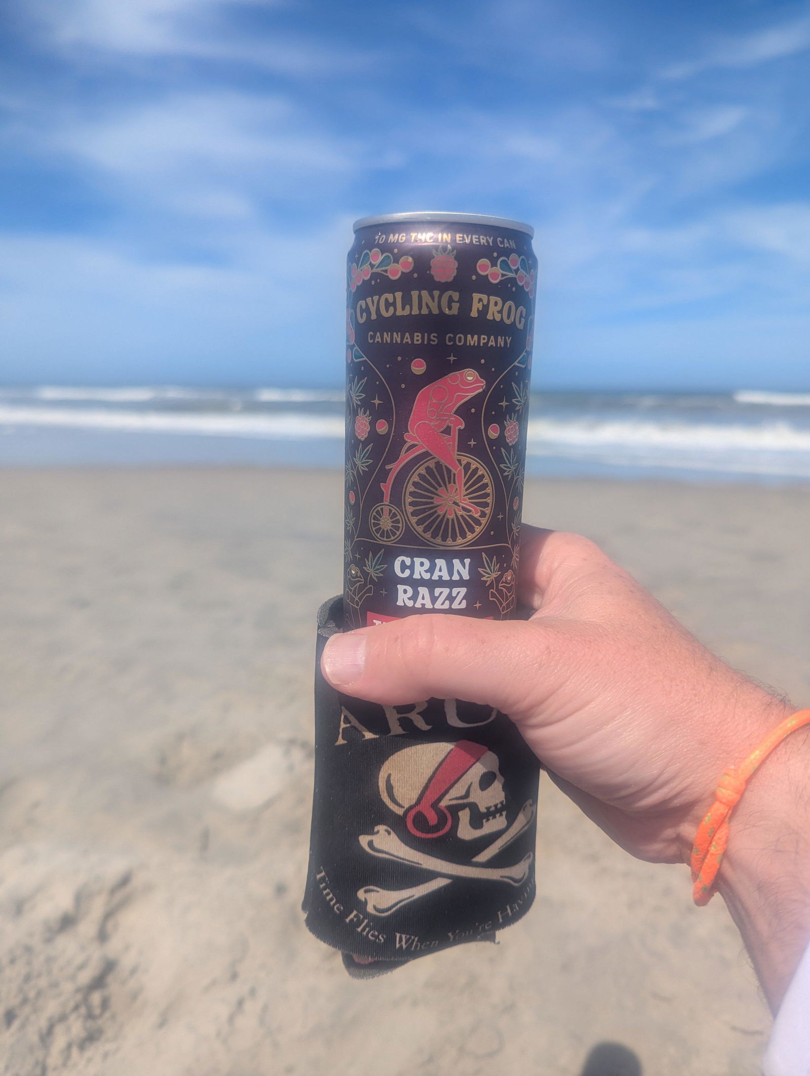 Cran Razz THC Seltzer | THC Drinks | Cycling Frog