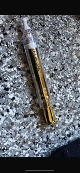 J. review photo