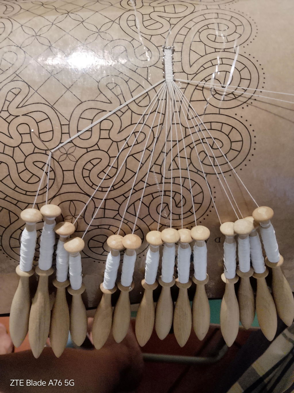 Glow Thread for Bobbin Lace