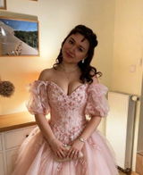 Anila Hasan review photo