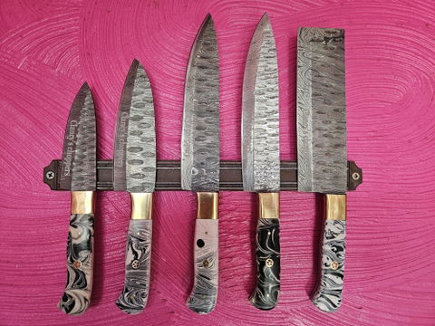 Damascus Knife Hub