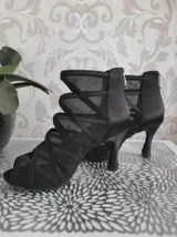 Olcay Sarikaya review photo
