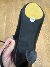 N a review photo