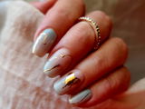 Mandi B. review photo