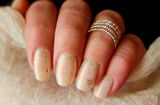 Mandi B. review photo