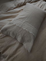 Claire Dubois review photo
