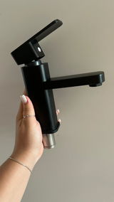 Valentina Agostinho review photo