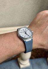 Derek review photo