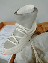 H. D. review photo