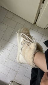E. E. review photo