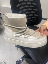 G. A. review photo